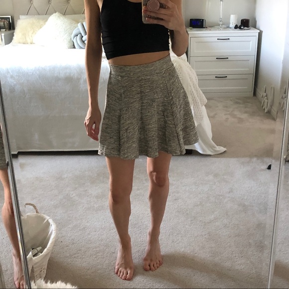 H&M Grey Tweed Look Skirt - Picture 6 of 6